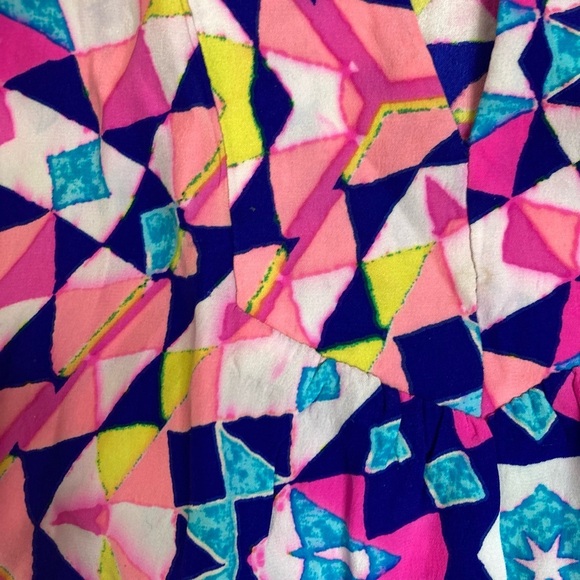 Alice & Trixie GeometricSilk Top - Picture 9 of 10